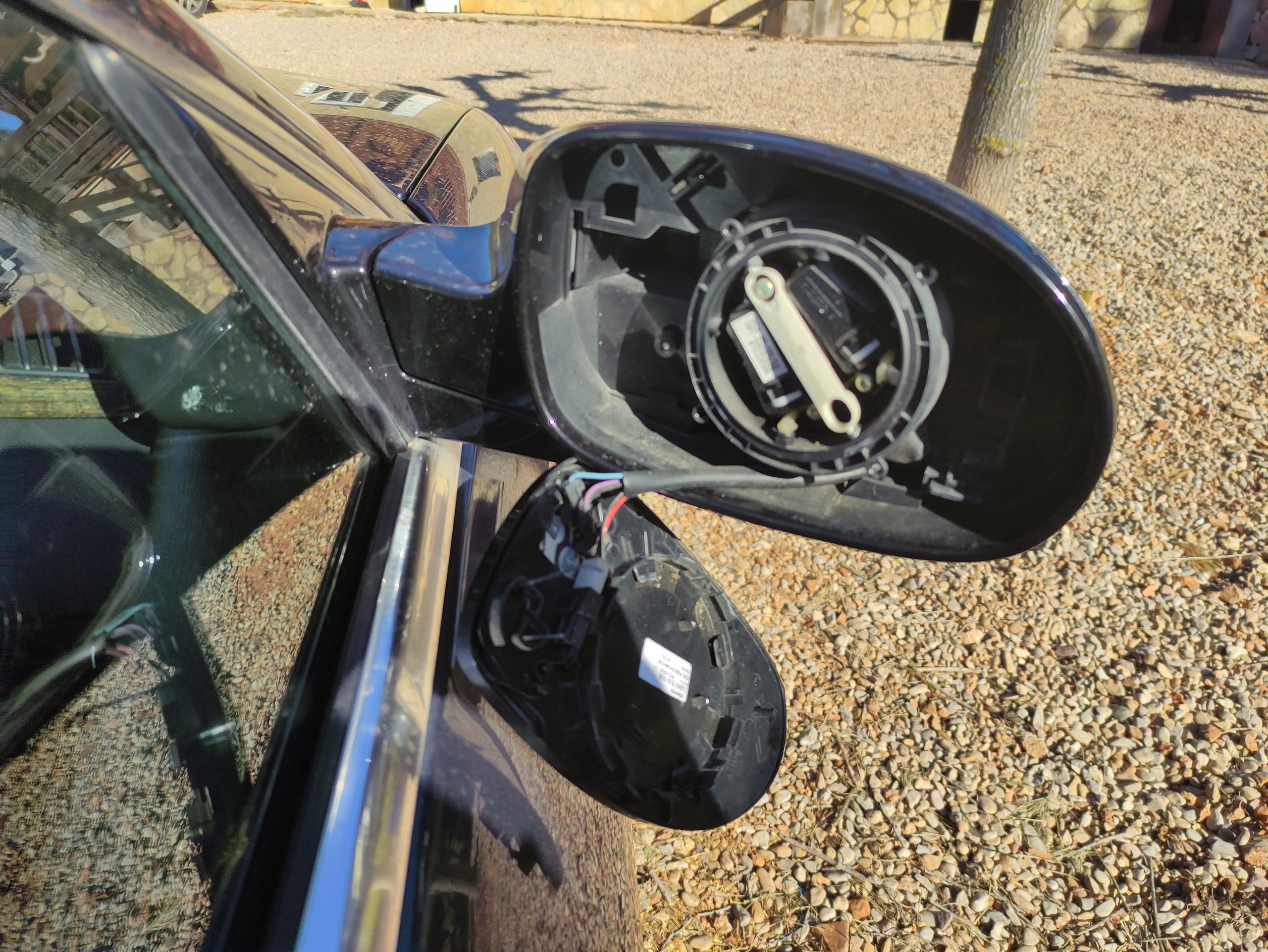 You are currently viewing Citroen C6 Passanger Side Mirror Not Dipping/ Mirror Cannot be Adjusted